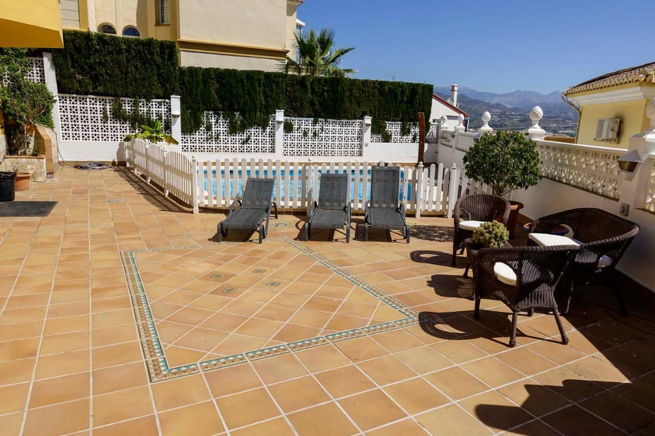 Villa Borja Torre Del Mar Luaran gambar